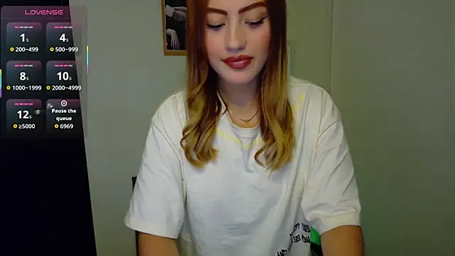 PaulaSantanaOf online show from 04/11/26, 01:21