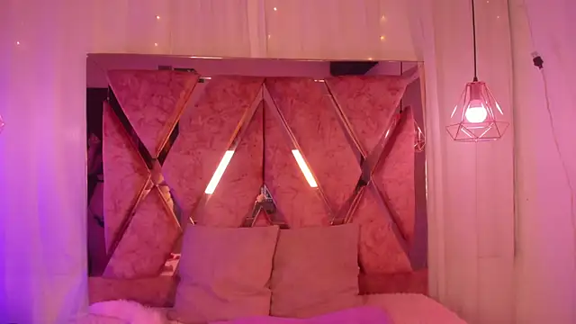 shantal cooper  online show from 02/11/26, 08:36