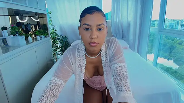 Snapshot of Susan_Backer chatting on 02/04/26, 11:38 Susan Backer online show from 02/04/26, 11:38