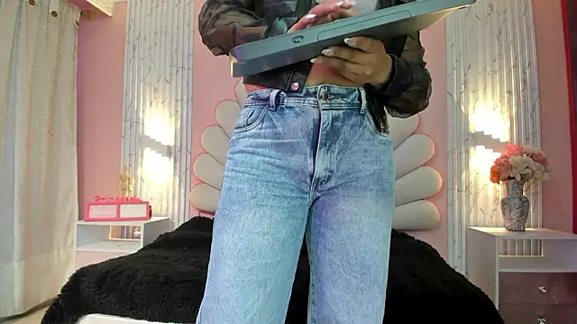 Kateemos online show from 03/17/26, 01:36