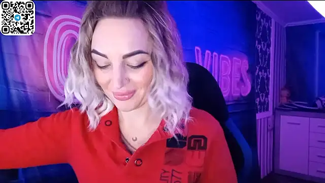 Snapshot of Vellora_ chatting on 02/23/26, 06:16 Vellora online show from 02/23/26, 06:16