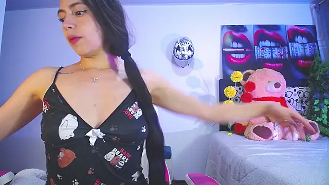 lika little0 online show from 05/17/26, 11:45