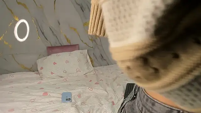 Amanda Rossi online show from 04/01/26, 03:53