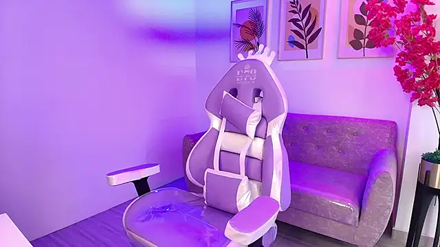 Snapshot of Maddie_T18 chatting on 02/09/26, 11:25 Maddie T18 online show from 02/09/26, 11:25