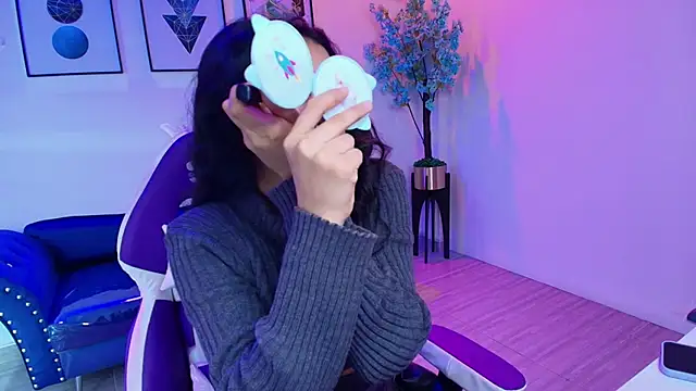 Maddie T18 online show from 04/09/26, 11:26