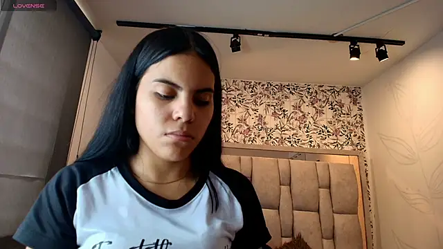 Emily  Cute   online show from 03/02/26, 07:43
