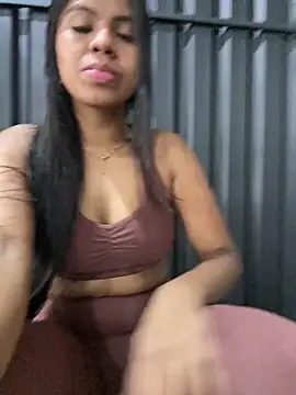Snapshot of fahzinha chatting on 06/01/26, 12:40 fahzinha online show from 06/01/26, 12:40