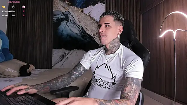 Snapshot of trisstann_ chatting on 02/24/26, 05:11 trisstann online show from 02/24/26, 05:11