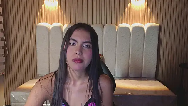 Snapshot of Perla_lovely_ chatting on 02/10/26, 01:26 Perla lovely online show from 02/10/26, 01:26