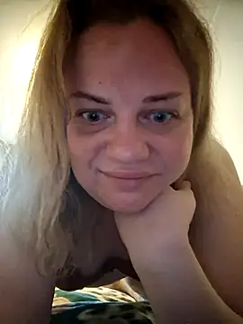 Snapshot of VitniKis chatting on 02/23/26, 06:55 VitniKis online show from 02/23/26, 06:55