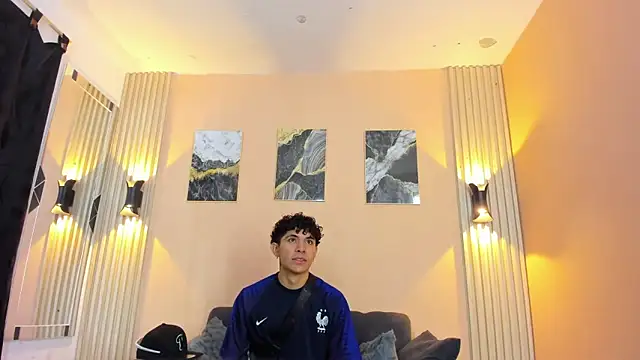 DesiresOfOlympus  online show from 04/17/26, 07:39