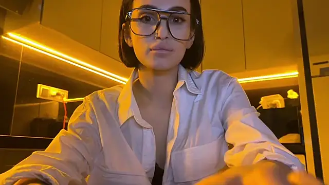 Snapshot of BlackFox_V chatting on 02/25/26, 11:03 BlackFox V online show from 02/25/26, 11:03