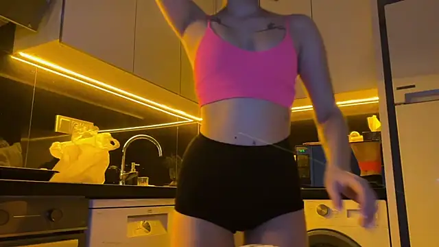 Snapshot of BlackFox_V chatting on 03/03/26, 08:15 BlackFox V online show from 03/03/26, 08:15