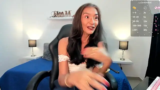 Snapshot of Emma_Mendozaa chatting on 02/10/26, 11:47 Emma Mendozaa online show from 02/10/26, 11:47