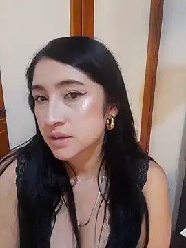 Snapshot of Maitebigboobs chatting on 02/15/26, 01:46 Maitebigboobs online show from 02/15/26, 01:46