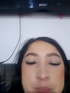 Snapshot of Maitebigboobs chatting on 02/25/26, 11:03 Maitebigboobs online show from 02/25/26, 11:03