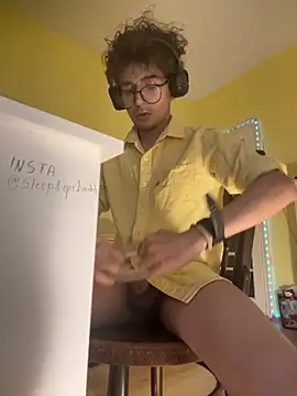 Snapshot of monkeyk1ng chatting on 03/14/26, 04:40 monkeyk1ng online show from 03/14/26, 04:40