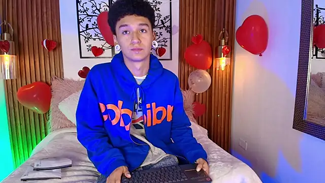 Snapshot of David_Banks_ chatting on 02/16/26, 12:34 David Banks online show from 02/16/26, 12:34