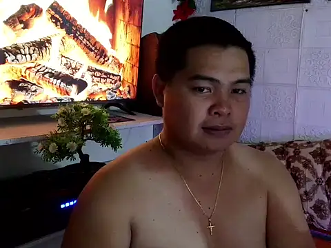 Snapshot of bigloadfox chatting on 02/15/26, 03:03 bigloadfox online show from 02/15/26, 03:03