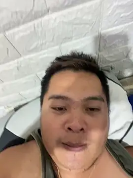 Snapshot of bigloadfox chatting on 03/12/26, 02:56 bigloadfox online show from 03/12/26, 02:56