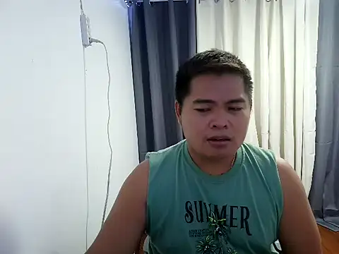 Snapshot of bigloadfox chatting on 03/13/26, 12:23 bigloadfox online show from 03/13/26, 12:23