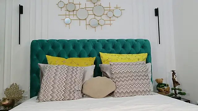 AlessiaDunn online show from 04/01/26, 07:00