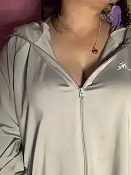 Star-sweet01 online show from 02/02/26, 04:11