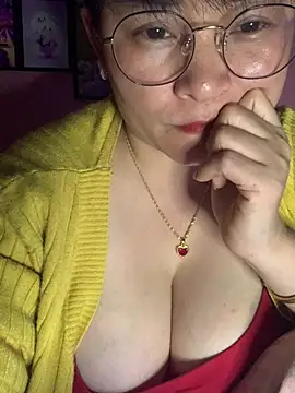 Star-sweet01 online show from 02/04/26, 12:55