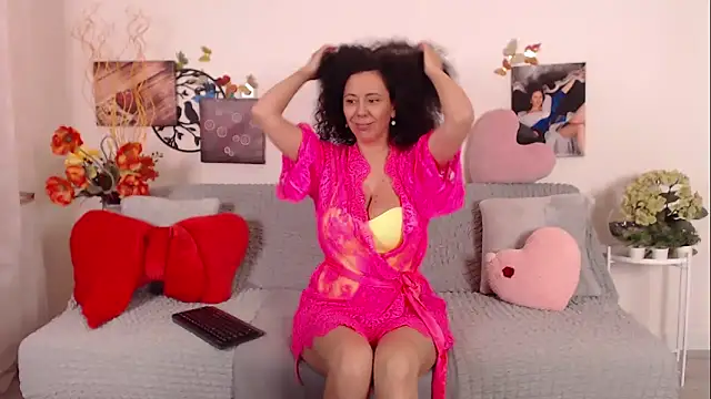 BettiAdamson online show from 04/14/26, 06:52