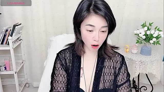 Snapshot of Sunse11 chatting on 02/28/26, 02:07 Sunse11 online show from 02/28/26, 02:07