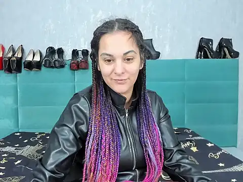 Snapshot of emilyvondark chatting on 02/14/26, 09:28 emilyvondark online show from 02/14/26, 09:28