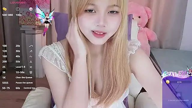 Snapshot of -Anya-666- chatting on 02/20/26, 02:17 -Anya-666- online show from 02/20/26, 02:17