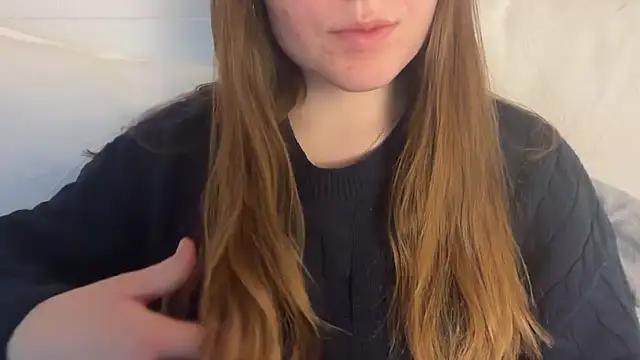Lucyschickt online show from 05/08/26, 06:57