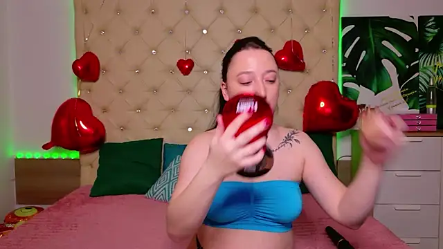 Snapshot of AwaMax chatting on 02/17/26, 05:59 AwaMax online show from 02/17/26, 05:59