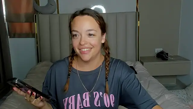 stellaa quenn online show from 04/09/26, 06:19