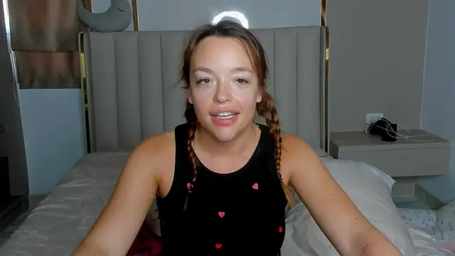 stellaa quenn online show from 04/11/26, 08:51