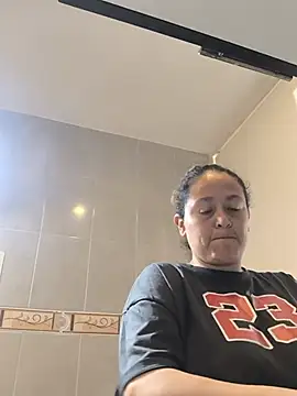  luisaeliza  online show from 07/08/26, 04:55