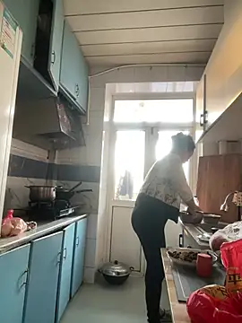 Youyou 12 online show from 03/03/26, 10:59