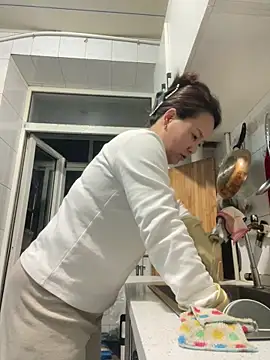 Youyou 12 online show from 03/23/26, 12:31