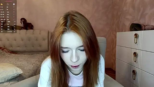 Snapshot of TarynPalek chatting on 03/03/26, 06:41 TarynPalek online show from 03/03/26, 06:41