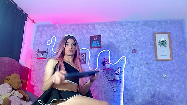 Snapshot of Everlin__Hot_ chatting on 02/06/26, 11:35 Everlin Hot online show from 02/06/26, 11:35