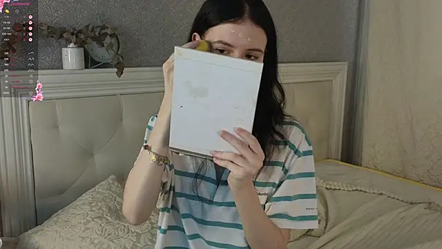 Glow hollow online show from 02/08/26, 03:32