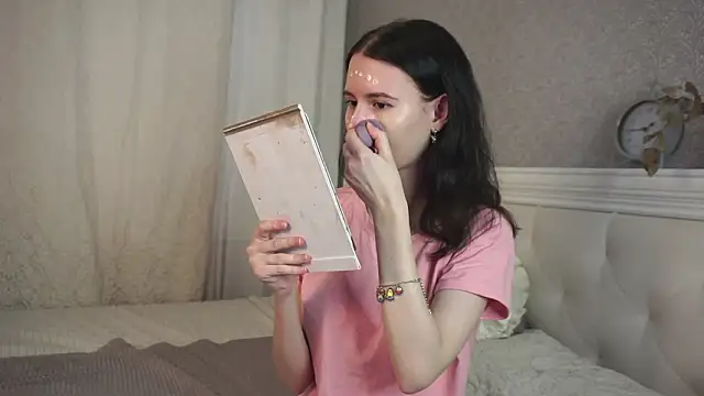 Glow hollow online show from 02/11/26, 03:22