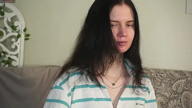 Glow hollow online show from 02/15/26, 03:47