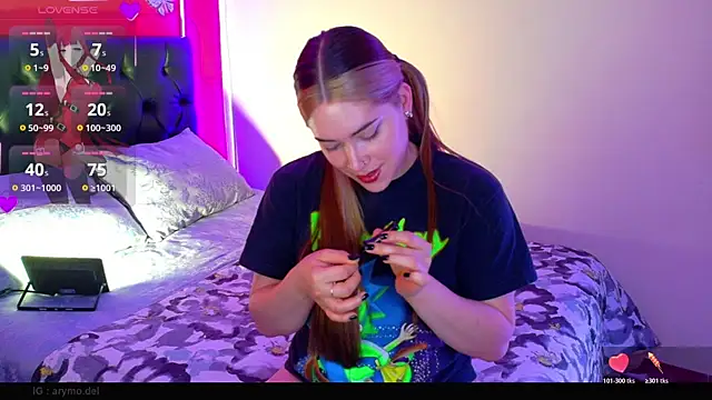 Snapshot of Arytits chatting on 02/13/26, 11:06 Arytits online show from 02/13/26, 11:06