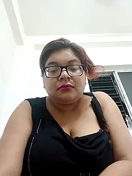 Elie Hallway online show from 04/17/26, 07:17