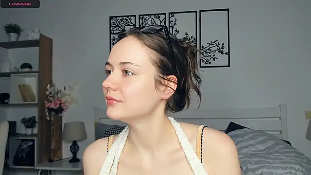 MalvinaTrafford online show from 02/14/26, 08:27