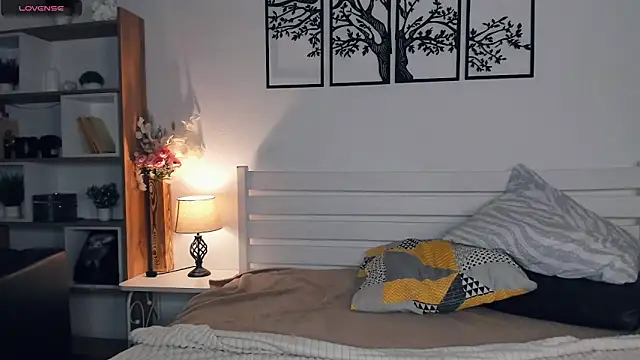 MalvinaTrafford online show from 02/16/26, 09:44