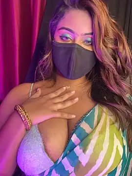 queen-panda online show from 04/23/26, 04:42