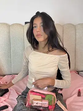 Abi dolll online show from 04/17/26, 01:36